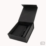 GS17 - PREMIUM CORPORATE GIFT SET WITH LED TEMPERATURE BOTTLE PRINTING UAE - Image 4